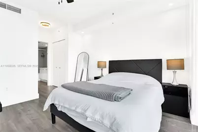 92 SW 3rd St #3108, Miami, FL 33130 - Photo 15