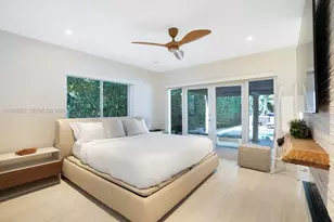 7910 Hawthorne Ave, Miami Beach, FL 33141 - Photo 19