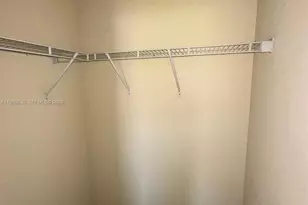 3393 W 90th St, Hialeah, FL 33018 - Photo 15