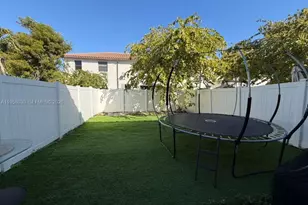 3393 W 90th St, Hialeah, FL 33018 - Photo 7