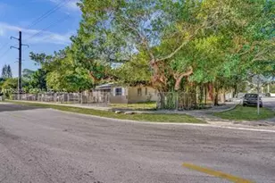 10430 NW 5th Ave, Miami, FL 33150 - Photo 29