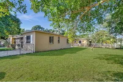 10430 NW 5th Ave, Miami, FL 33150 - Photo 35