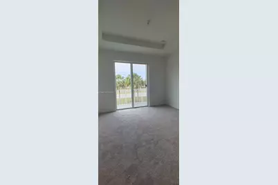 689 SE 13th St Cir, Homestead, FL 33034 - Photo 19