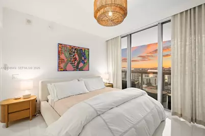 6899 Collins Ave #1810, Miami Beach, FL 33141 - Photo 9