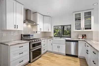 8705 SW 176th St, Palmetto Bay, FL 33157 - Photo 13