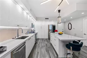 17555 Atlantic Blvd, Sunny Isles Beach, FL 33160 - Photo 5