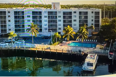2821 N Miami Beach Blvd #2I, North Miami Beach, FL 33160 - Photo 1