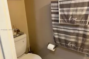 2821 N Miami Beach Blvd, North Miami Beach, FL 33160 - Photo 17