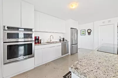 7135 Collins Ave #605, Miami Beach, FL 33141 - Photo 11