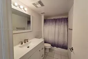 471 NE 25th St, Miami, FL 33137 - Photo 35