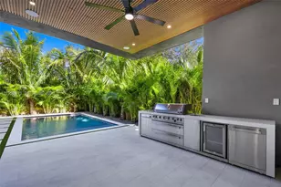 441 NW 44th St, Miami, FL 33127 - Photo 49