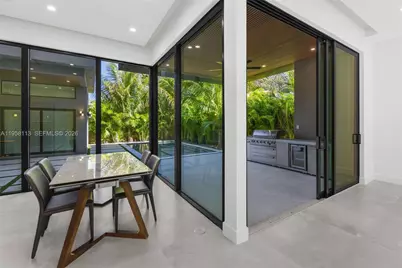 441 NW 44th St, Miami, FL 33127 - Photo 13