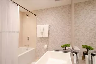 1000 Brickell Plaza, Miami, FL 33131 - Photo 15