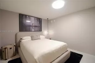 1000 Brickell Plaza, Miami, FL 33131 - Photo 13