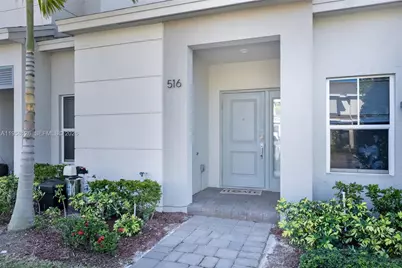 516 NE 1st Dr, Florida City, FL 33034 - Photo 1