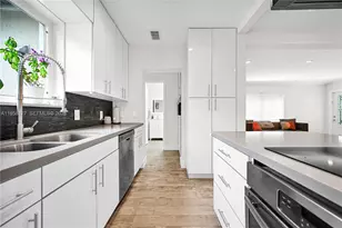 295 De Leon Dr, Miami Springs, FL 33166 - Photo 23