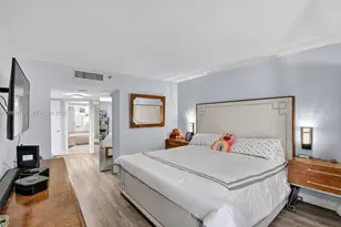 3640 Yacht Club Dr, Aventura, FL 33180 - Photo 9