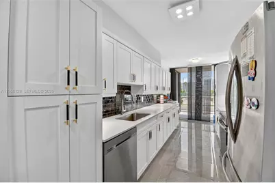 3640 Yacht Club Dr #410, Aventura, FL 33180 - Photo 7