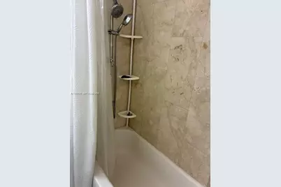 2750 NE 183rd St #1902, Aventura, FL 33160 - Photo 19