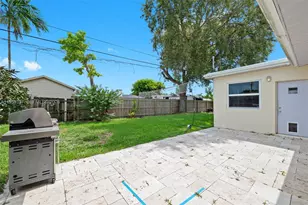 9620 Jamaica Dr, Cutler Bay, FL 33189 - Photo 23