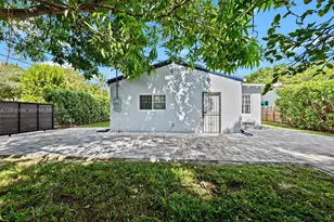 2396 SW 20th St, Miami, FL 33145 - Photo 27
