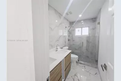 2530 NW 111th St, Miami, FL 33167 - Photo 37