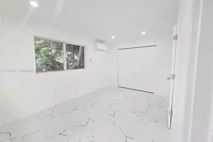 2530 NW 111th St, Miami, FL 33167 - Photo 17