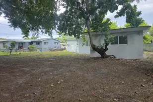 2530 NW 111th St, Miami, FL 33167 - Photo 43