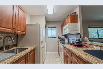 632 Trace Cir #202, Deerfield Beach, FL 33441 - Photo 11