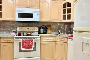 305 W 68th St, Hialeah, FL 33014 - Photo 3