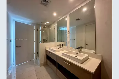 1300 S Miami Ave #1204, Miami, FL 33130 - Photo 15