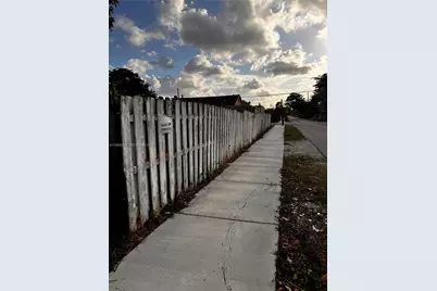 1023 N 25th Ave, Hollywood, FL 33020 - Photo 17