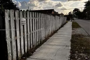 1023 N 25th Ave, Hollywood, FL 33020 - Photo 17