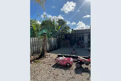 1023 N 25th Ave, Hollywood, FL 33020 - Photo 11