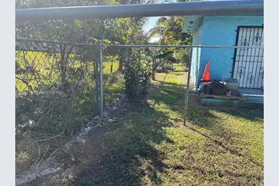 416 NW 9th Pl, Florida City, FL 33034 - Photo 7
