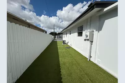 10597 NW 30th Ave, Miami, FL 33147 - Photo 13