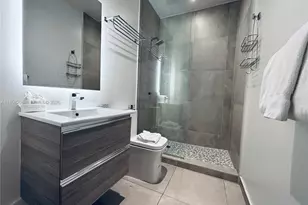 239 SW 9th St, Miami, FL 33130 - Photo 7