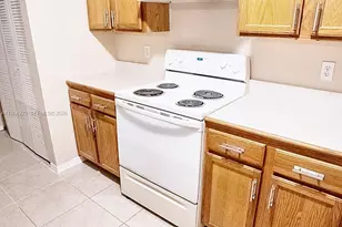 9909 Westwood Dr, Tamarac, FL 33321 - Photo 11