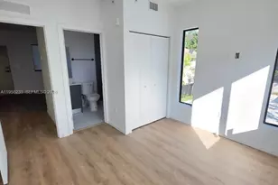 753 NW 30th St, Miami, FL 33127 - Photo 9