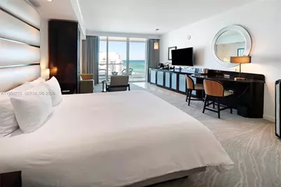 4391 Collins Ave #1703, Miami Beach, FL 33140 - Photo 13