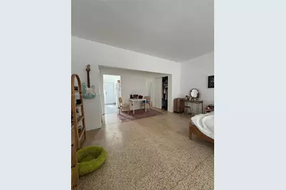 8135 Crespi Blvd, Miami Beach, FL 33141 - Photo 7