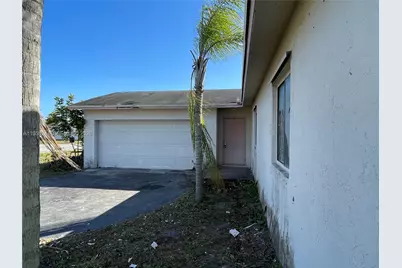 11056 NW 23rd Ct, Sunrise, FL 33322 - Photo 3