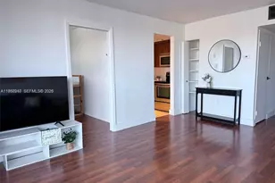 3675 N Country Club Dr, Aventura, FL 33180 - Photo 15