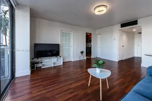 3675 N Country Club Dr, Aventura, FL 33180 - Photo 5