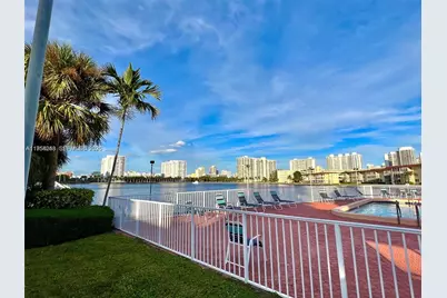 3030 Marcos Dr #T301, Aventura, FL 33160 - Photo 21