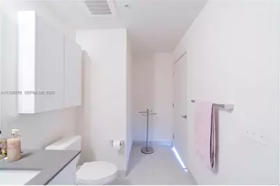 999 SW 1st Ave #2904, Miami, FL 33130 - Photo 23