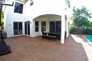 1675 NE 196th St, Miami, FL 33179 - Photo 5