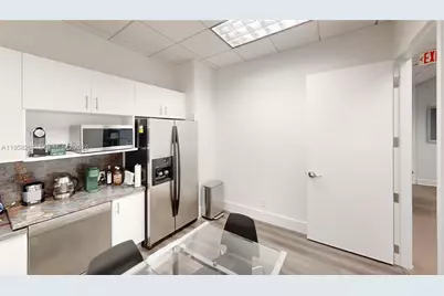 175 SW 7th St #1612, Miami, FL 33130 - Photo 15