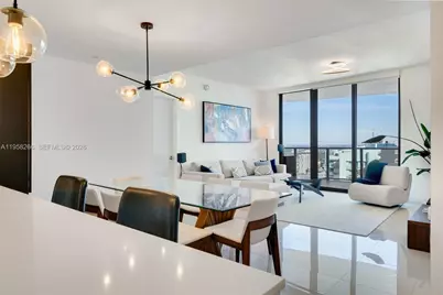 488 NE 18th St #4805, Miami, FL 33132 - Photo 3