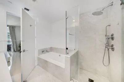 488 NE 18th St #4805, Miami, FL 33132 - Photo 17